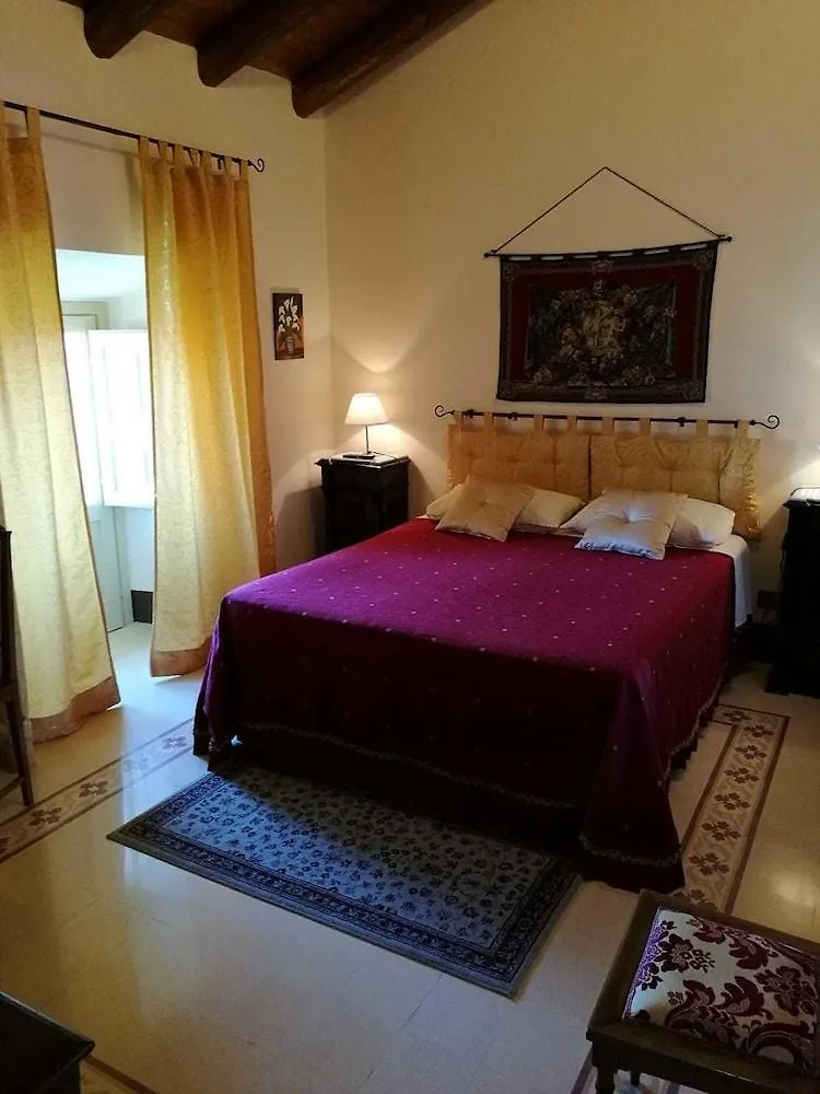 B&B Palazzo Gambino Acireale Oda ve Kahvaltı